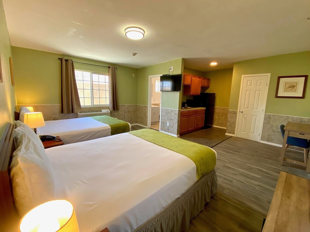 Europa Inn & Suites 23/40