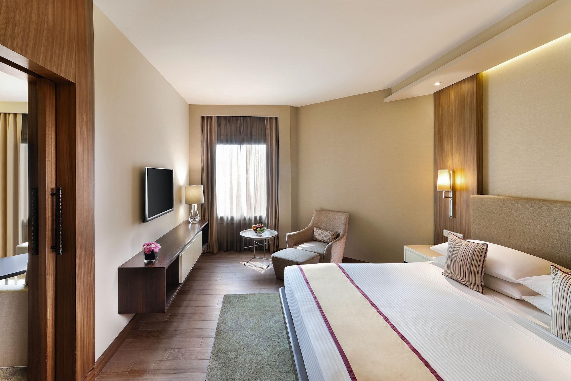 Regency, Executive, Suite