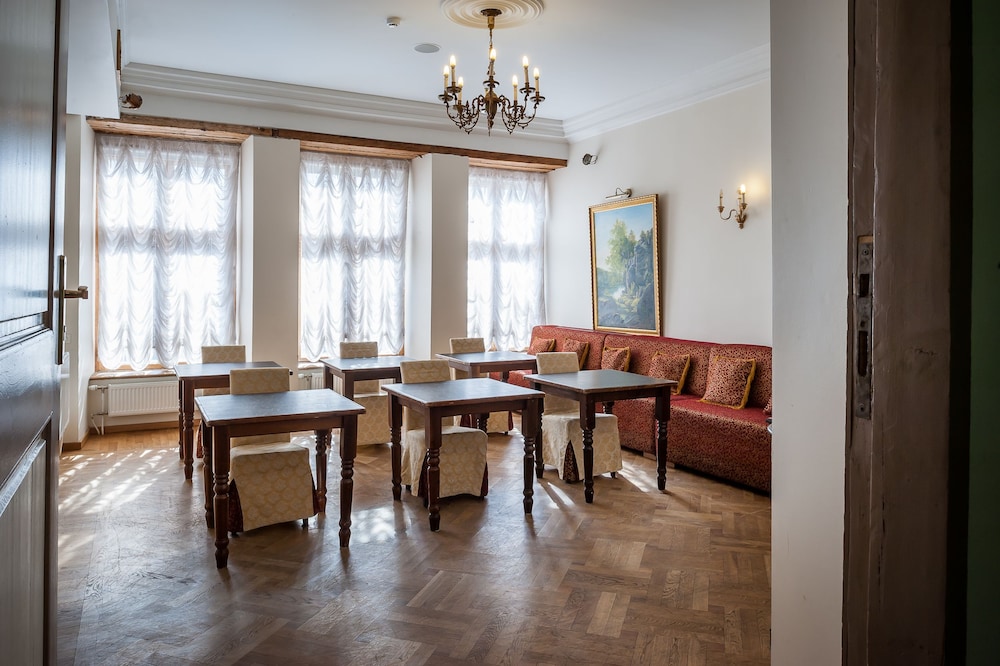 St Olav Hotel 49/72