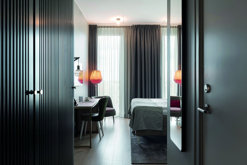 Elite Hotel Academia 65/65