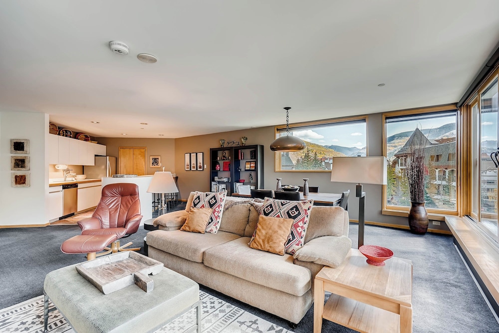 The Vail Spa Condominiums 41/76