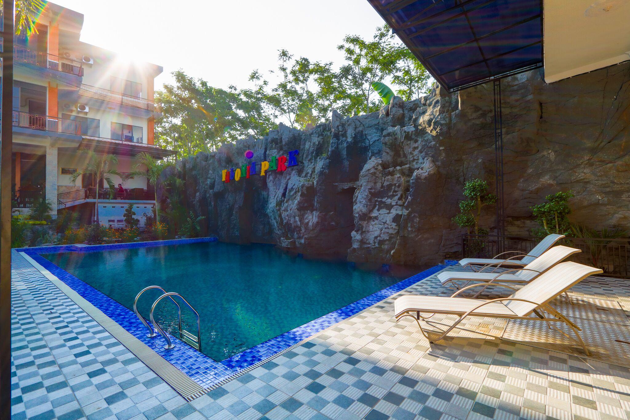Grand Valonia Hotel 21/23