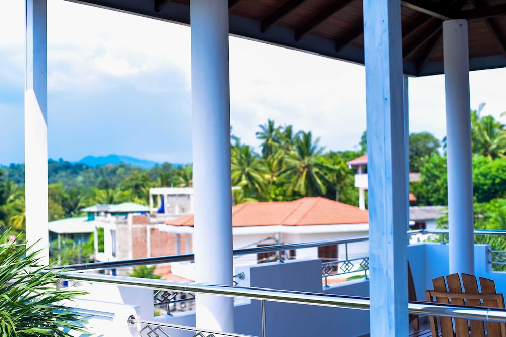Dazzling Villa 23/54