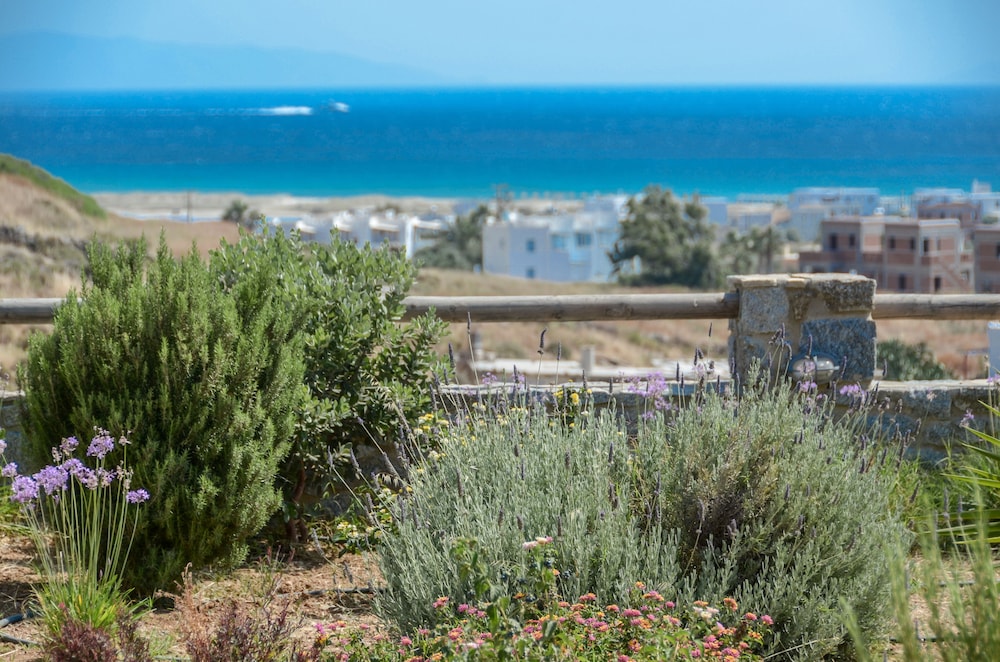 Naxos Luxury Villas 24/36