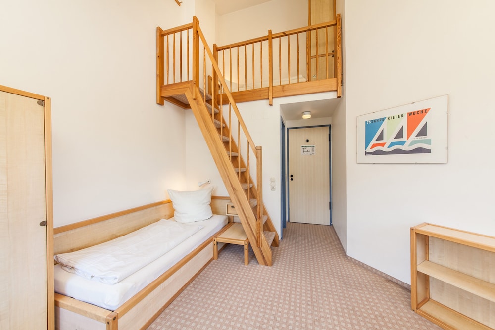 Akademiehotel Kiel 18/83