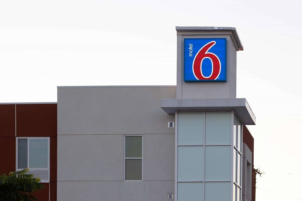 Motel6 Highland, CA – San Bernardino – East