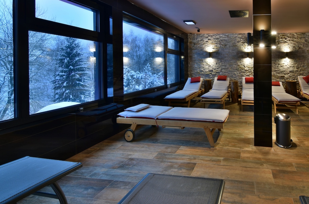 Wellness Hotel Astra 35/50