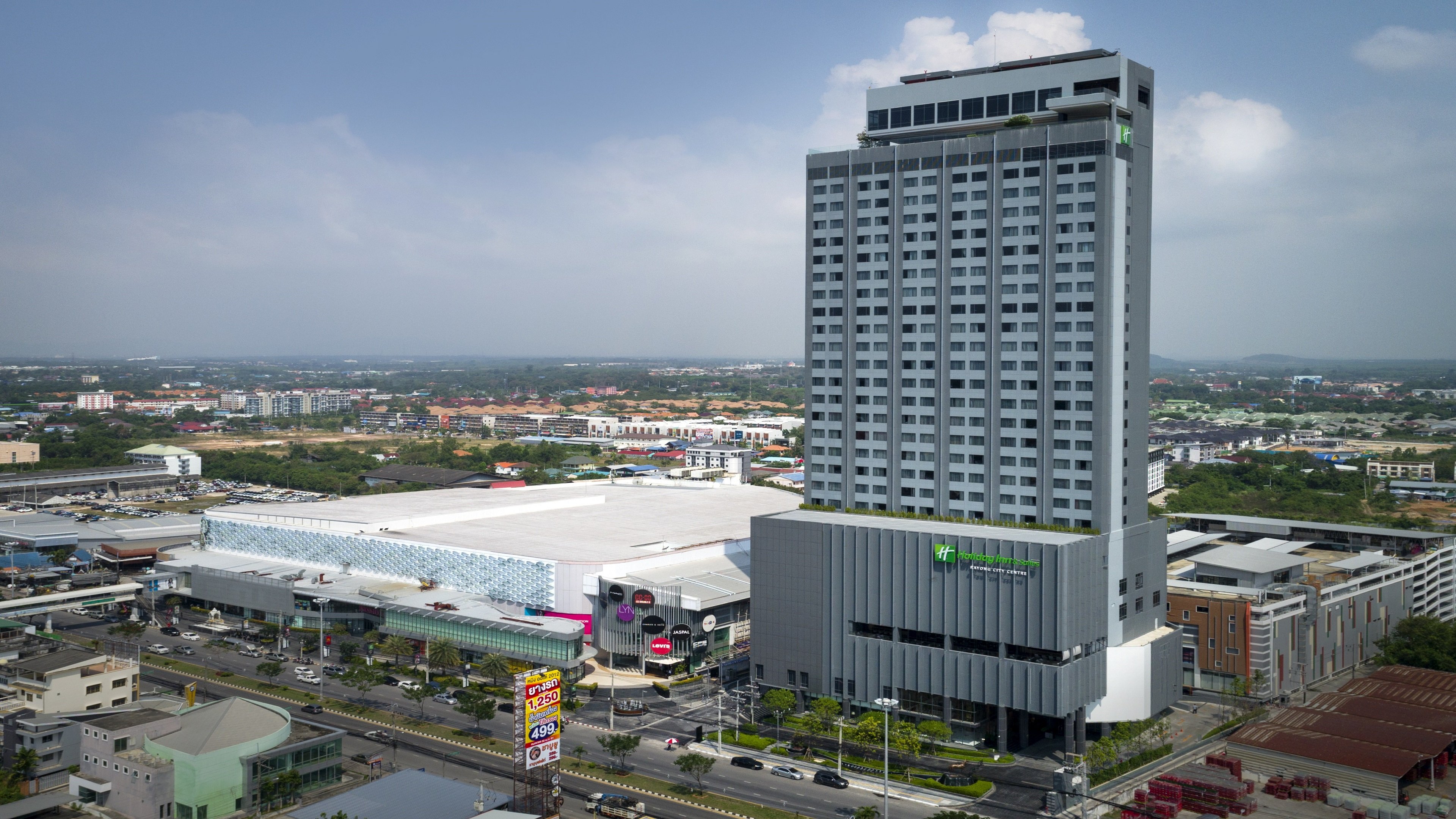 Holiday Inn & Suites Rayong City Centre 5/77