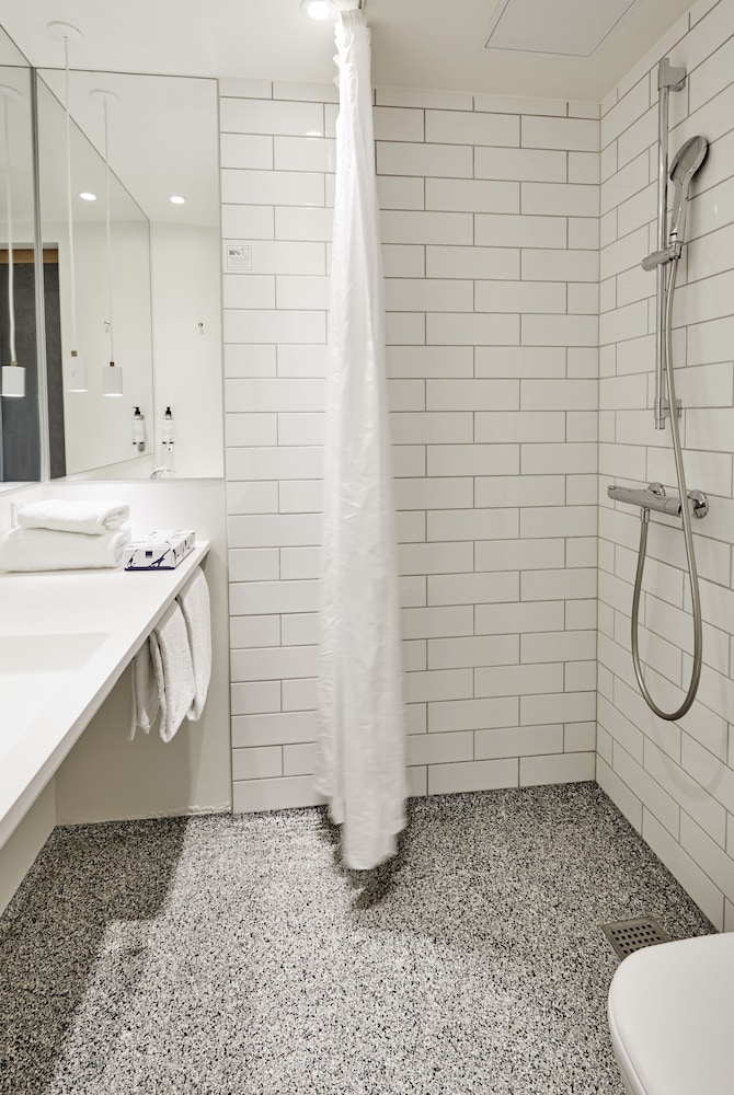 Airport Hotel Billund 56/57