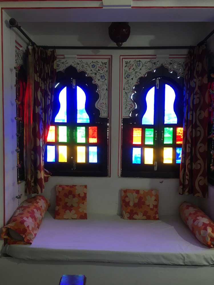 HOTEL PANORAMA GUESTHOUSE 26/30