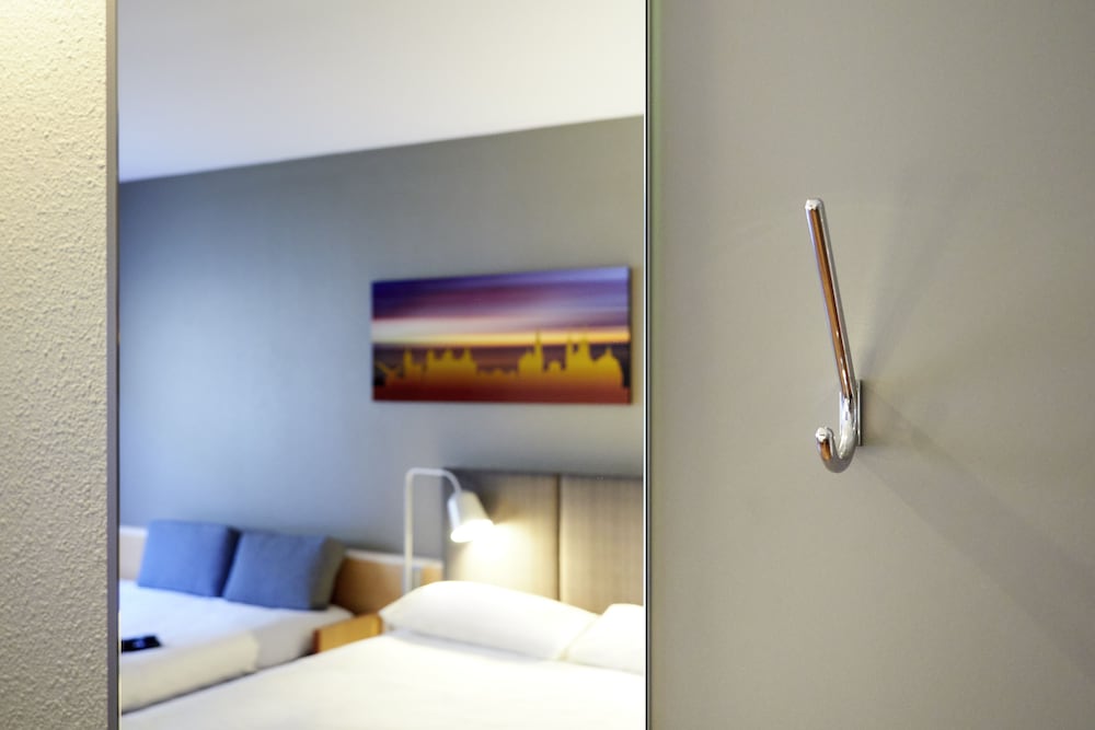 Ibis Wuerzburg City 24/50