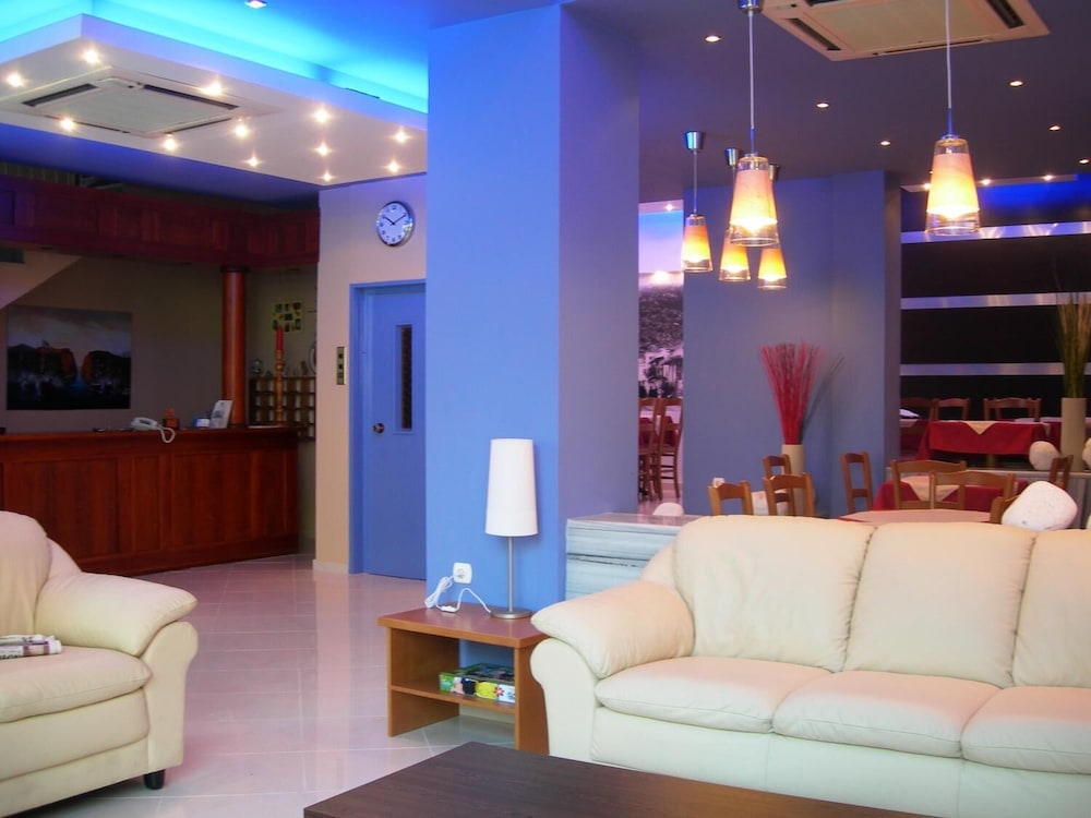 HOTEL SEGAS 2/43