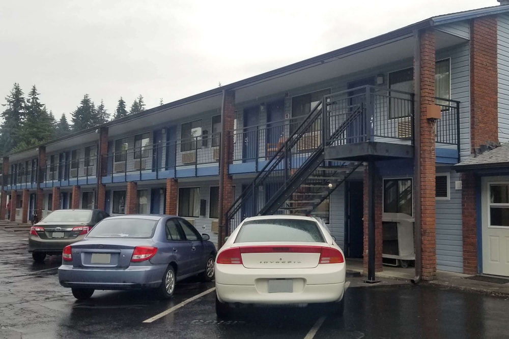 Super 8 by Wyndham Vancouver East 7/51