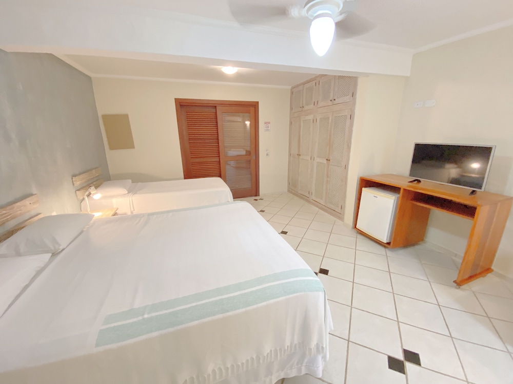 LUXURY, SUITE