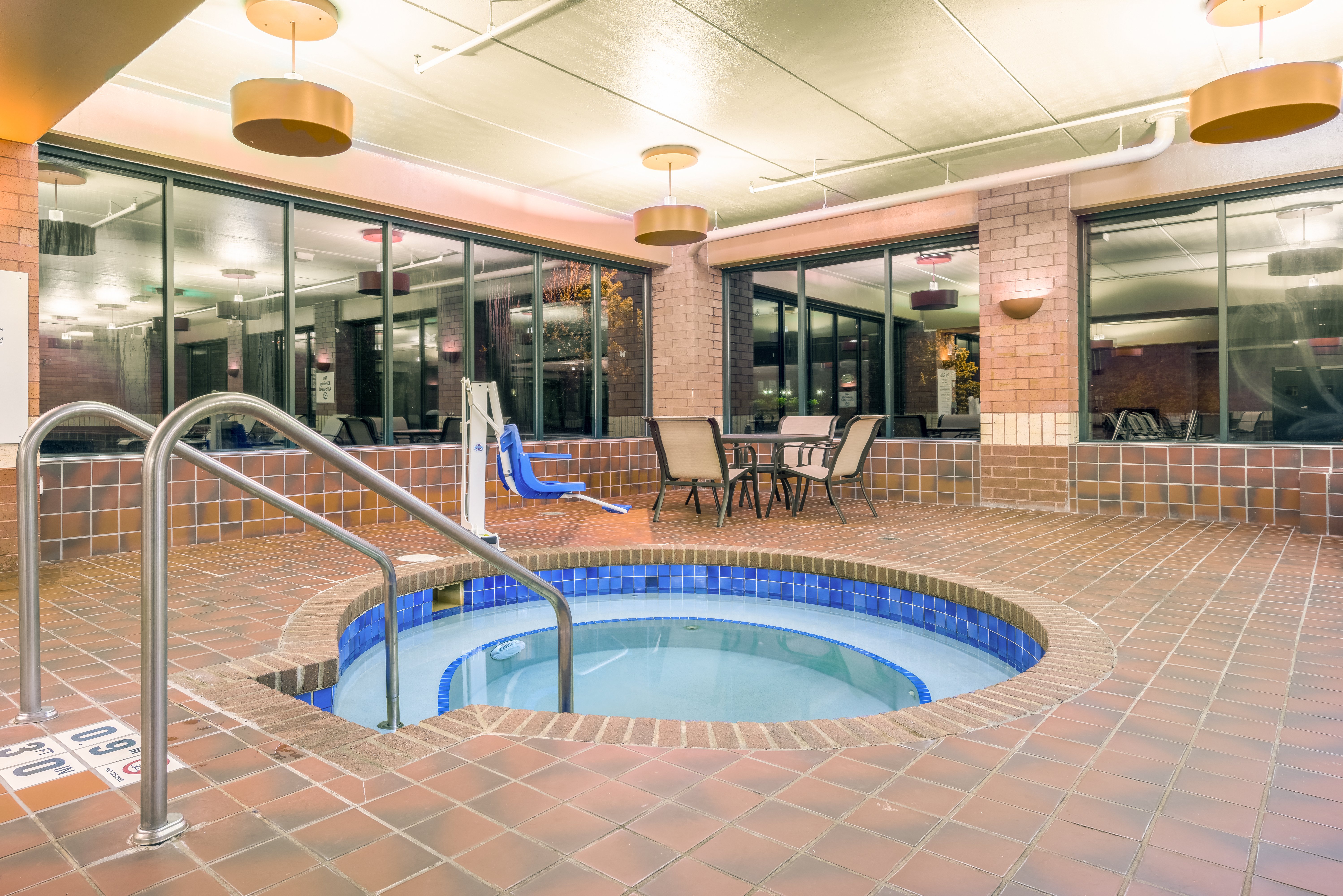Holiday Inn Manitowoc 7/23