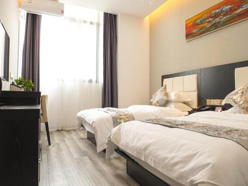 Shell Wuxi Huishan District Wanda Plaza Yanqiao Subway Station Hotel 10/25