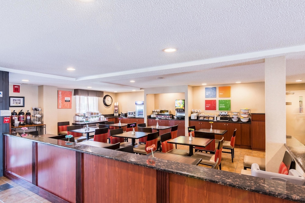 Fairfield by Marriott Inn & Suites Clinton 31/43