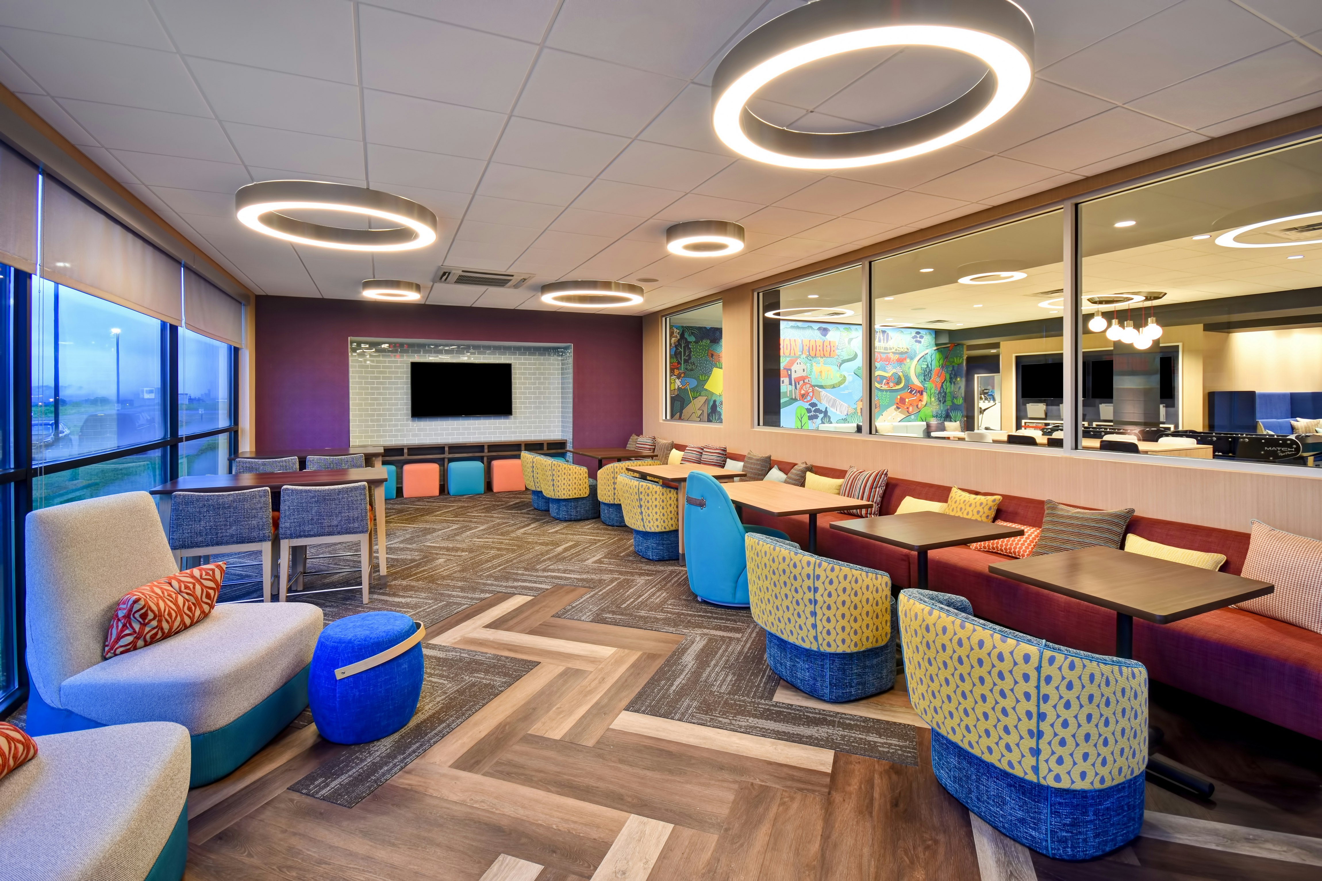 Tru by Hilton Pigeon Forge, TN 50/55