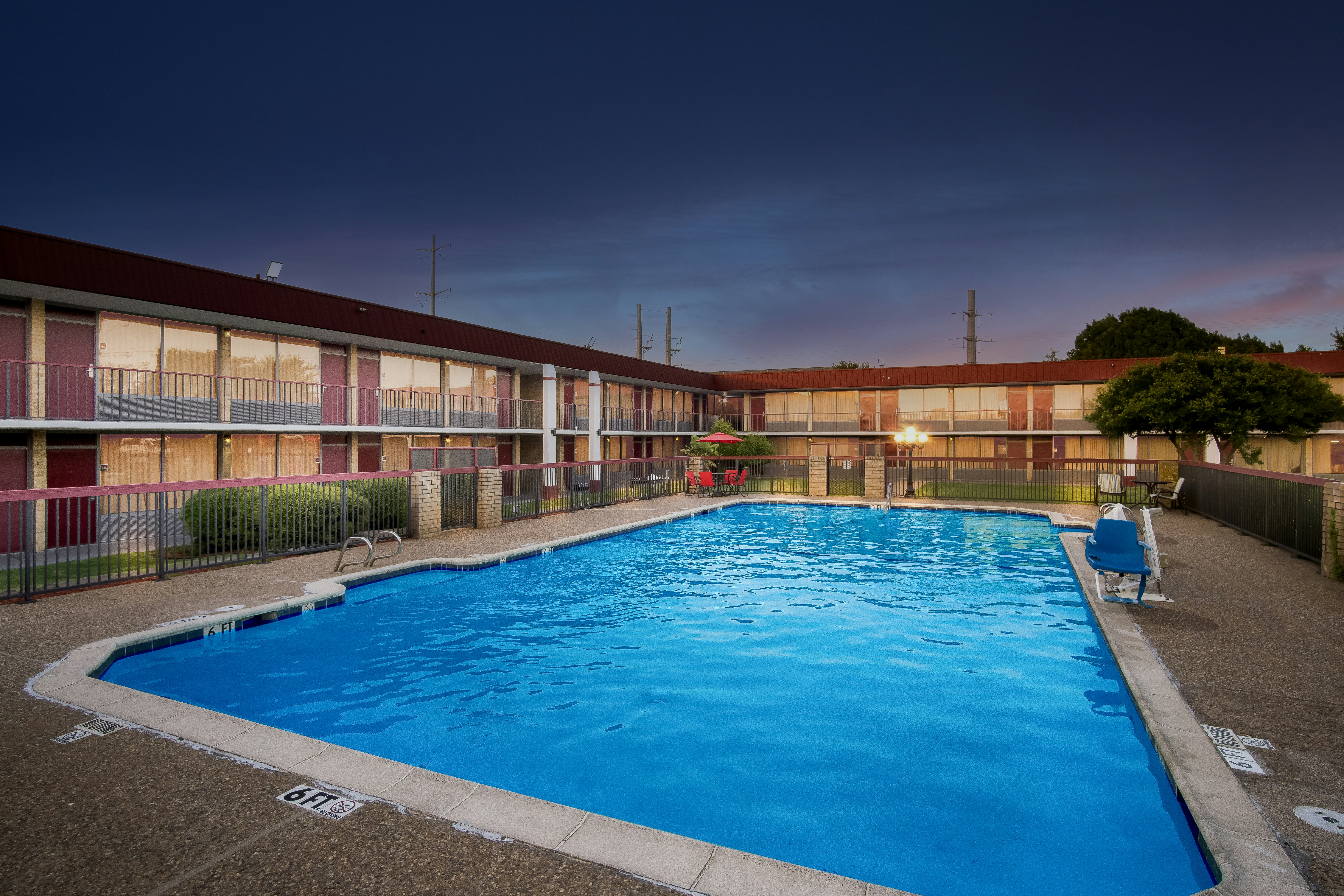 Red Roof Inn and Conference Center McKinney 49/50