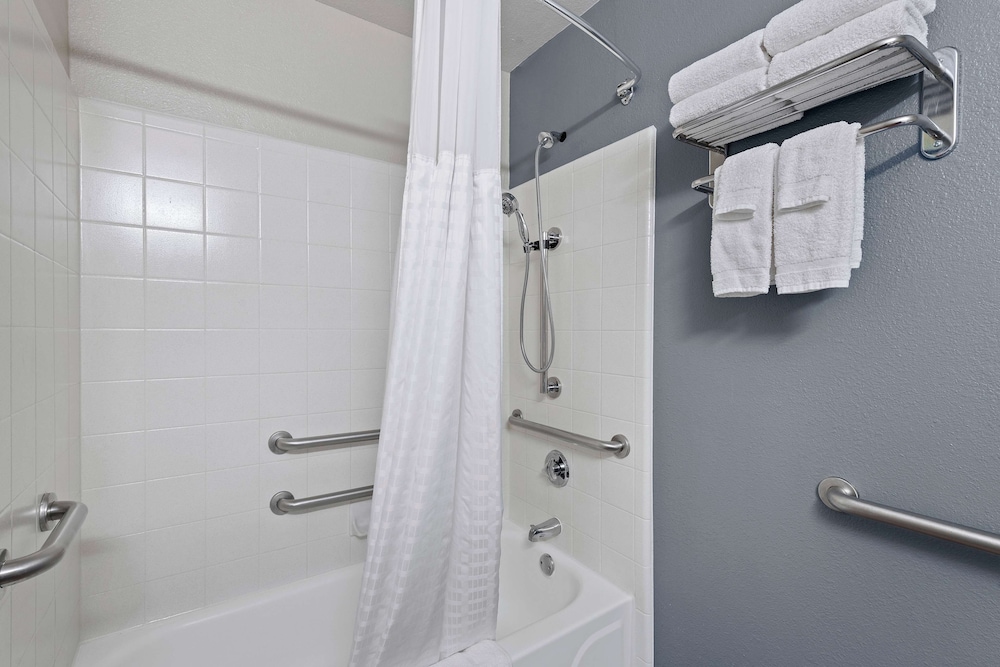 Extended Stay America - Dallas - Coit Road 17/66