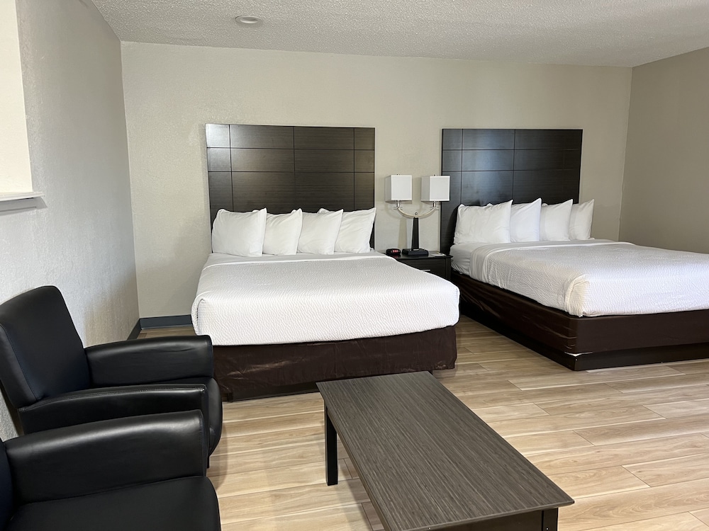 Days Inn by Wyndham Somerset PA I-70 I-76 8/25