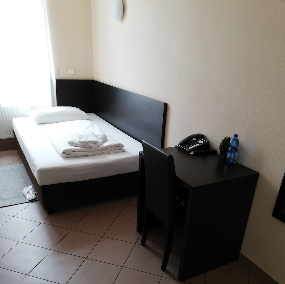 Angel Hotel 31/31