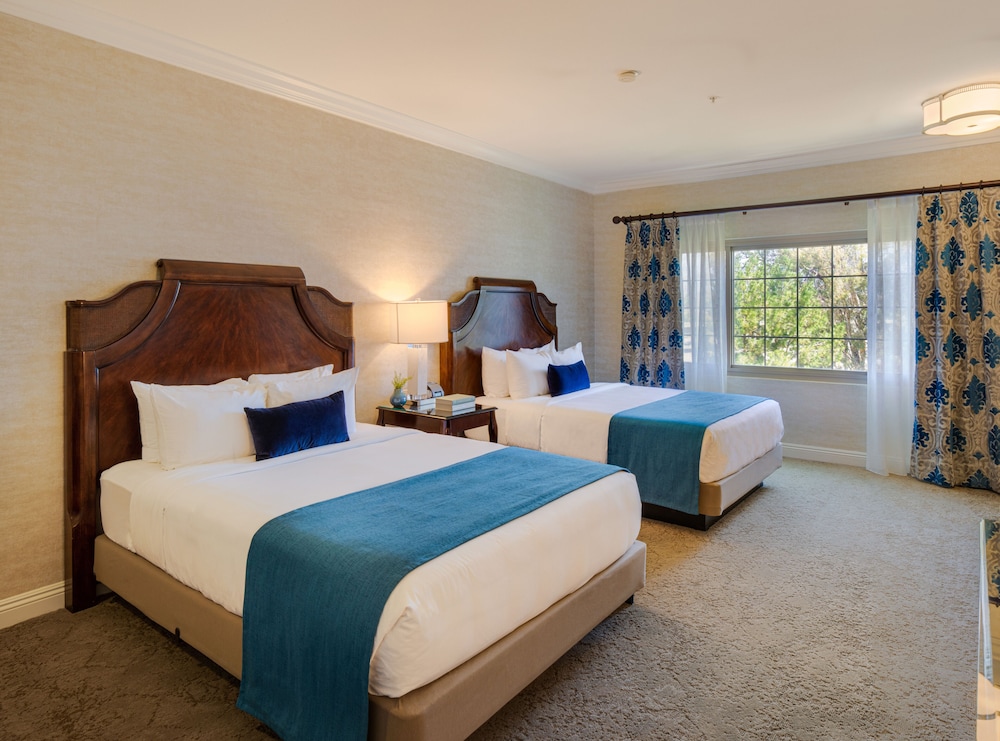 Ayres Suites Diamond Bar 13/65