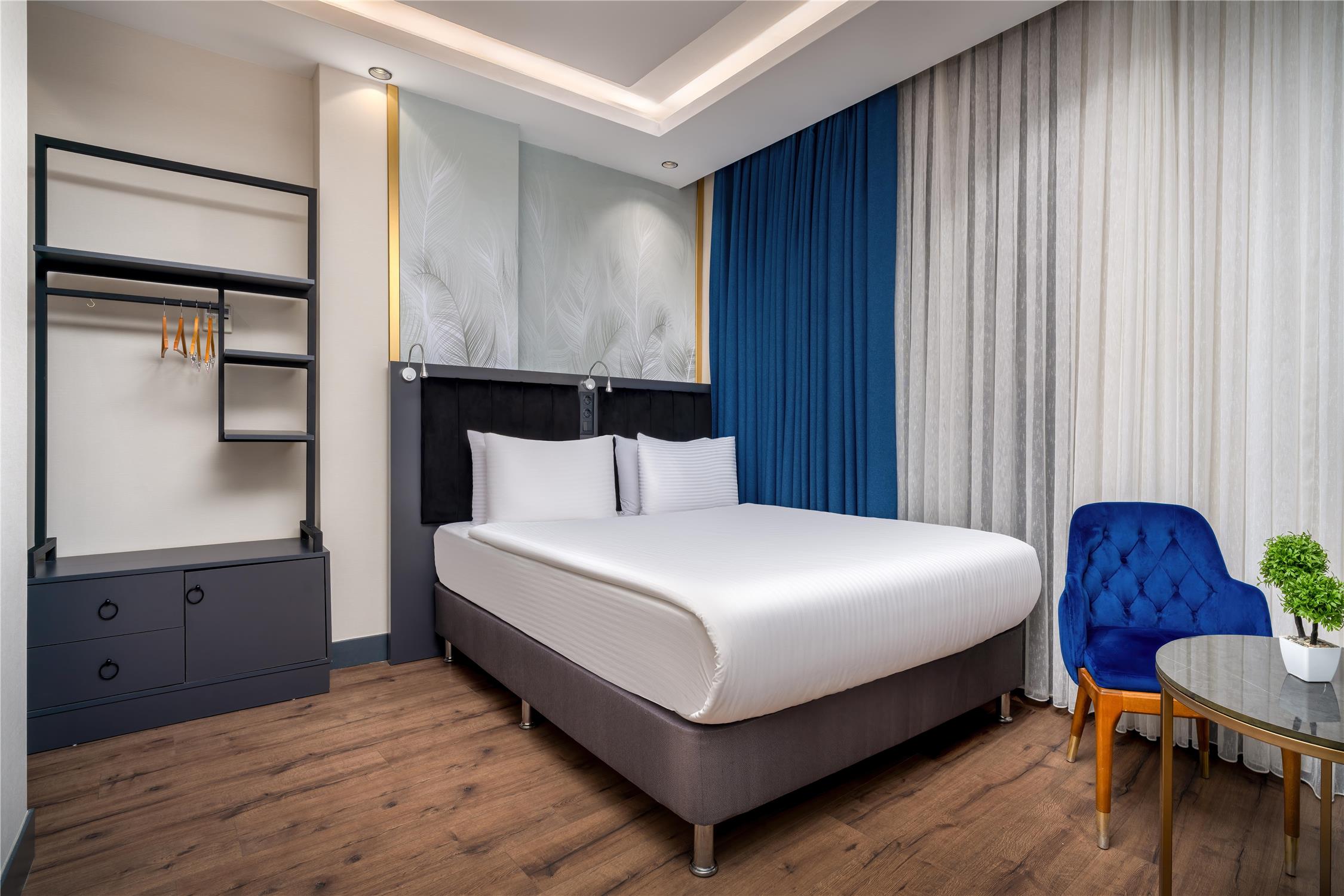 Best Western Premier Hidden Hills 23/56