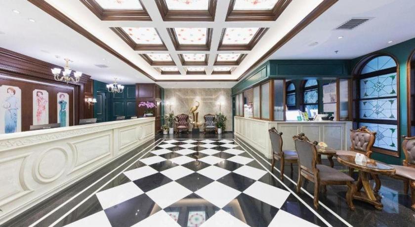 Yiting Zhenshe Hotel (Beijing Qianmen Pedestrian Street) 16/50