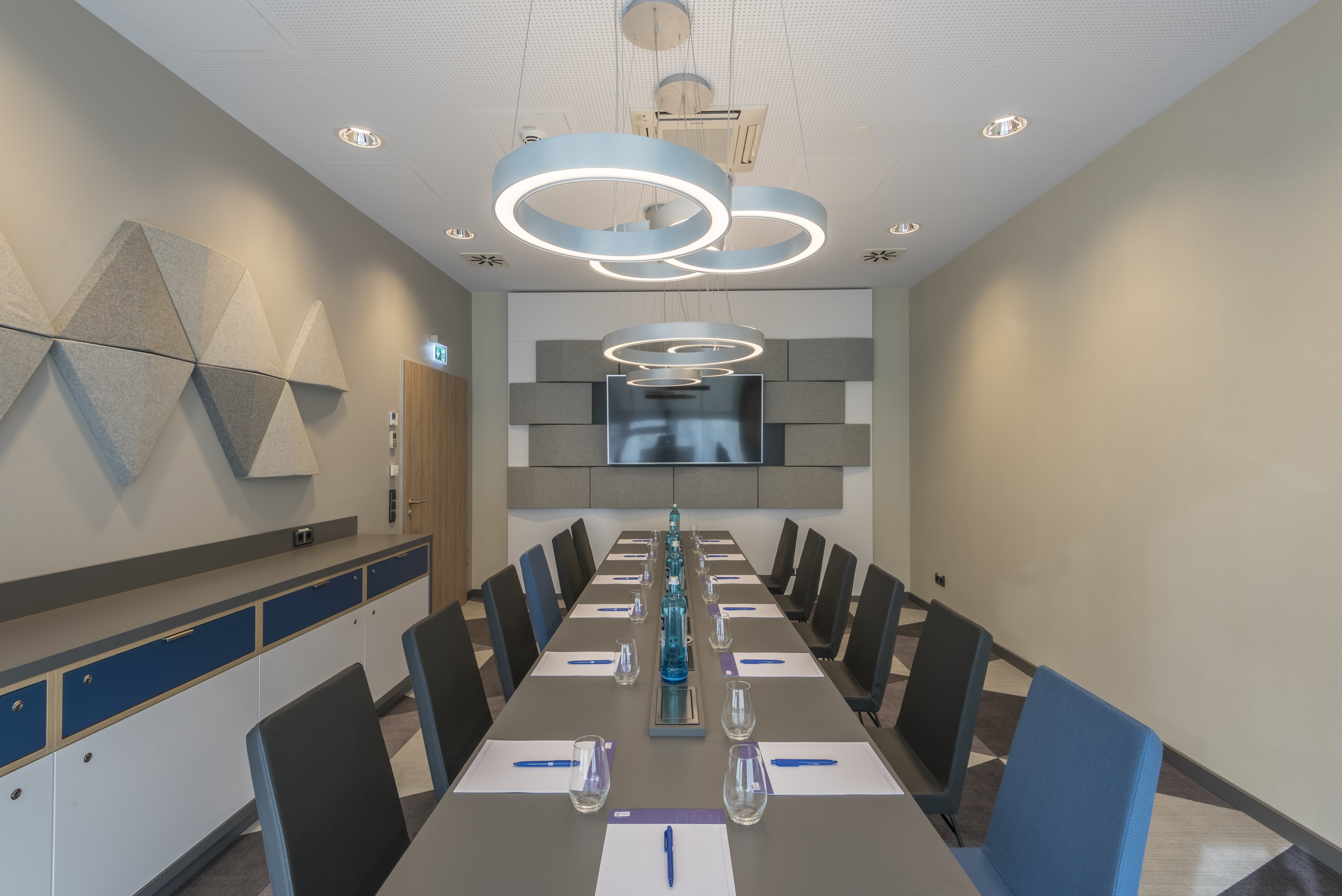Holiday Inn Express Wuppertal Hauptbahnhof 54/58