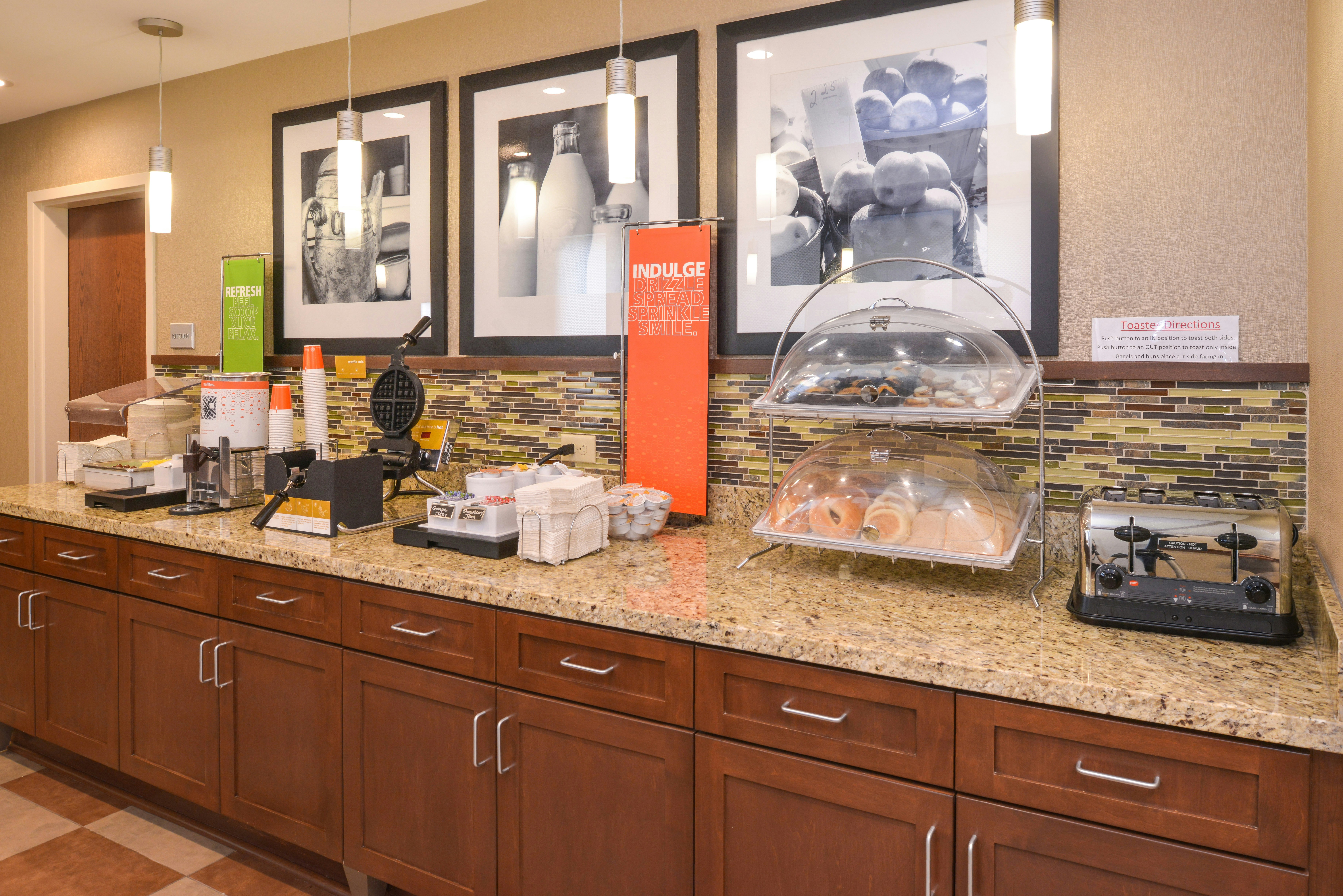 Hampton Inn & Suites by Hilton Lonoke 11/36