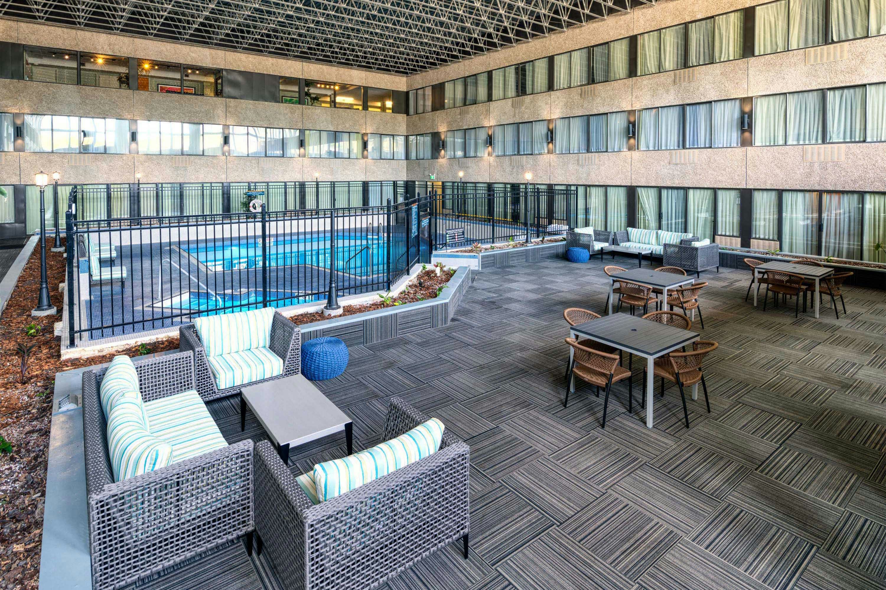 Sandman Hotel Penticton 23/49