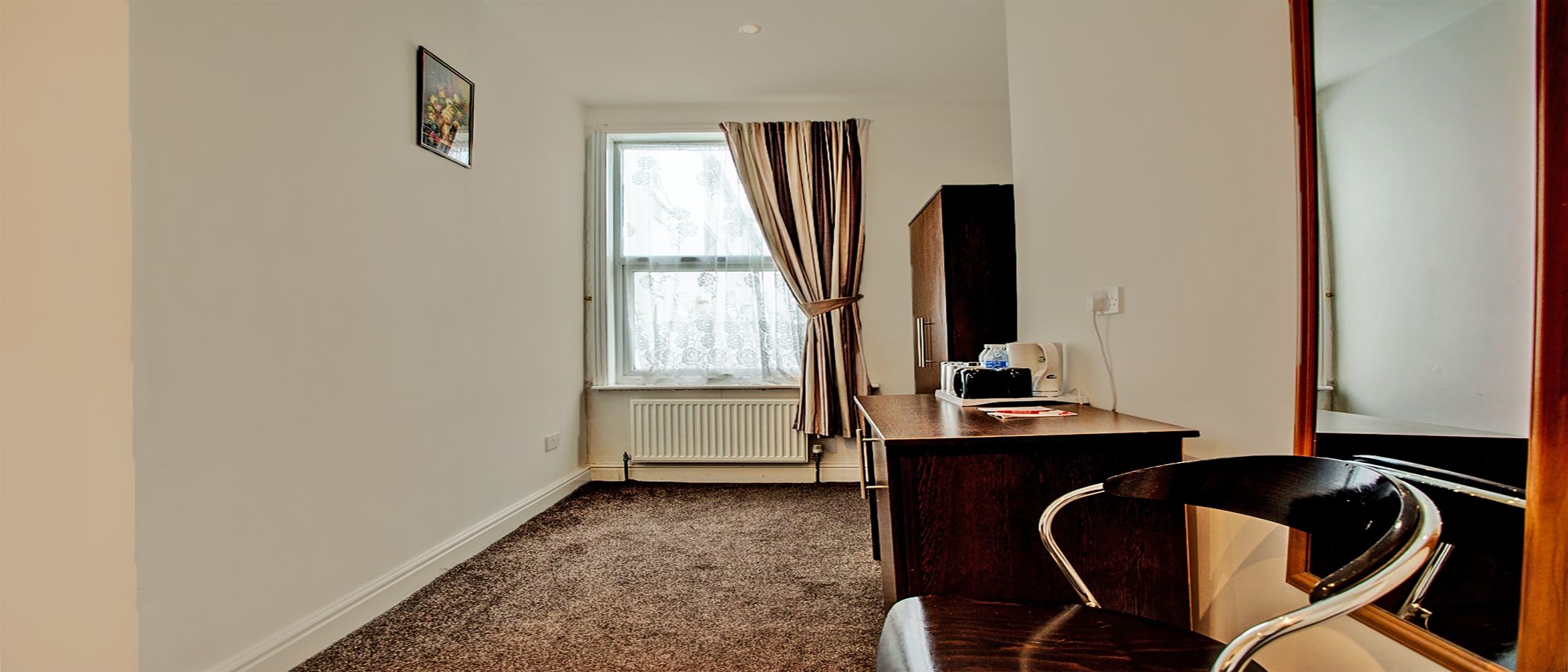 The Waverley Hotel 38/38
