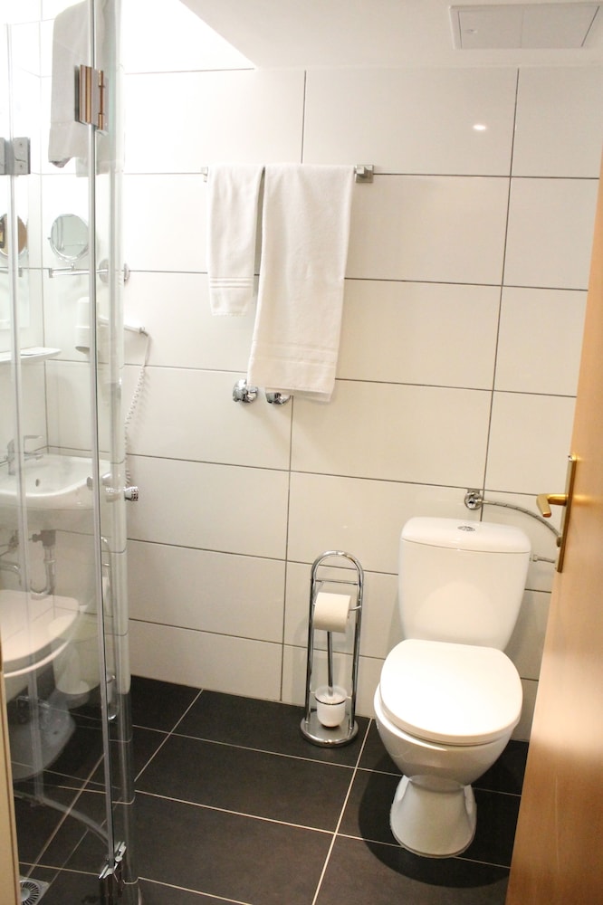 Rheingoldhotel 56/63