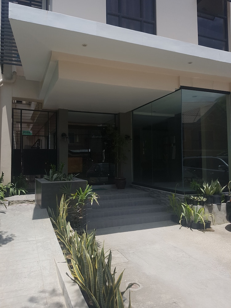 Aliria Bed And Breakfast 1/46