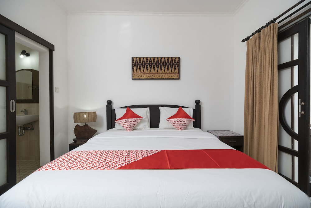 Hotel O Panen House 10/24