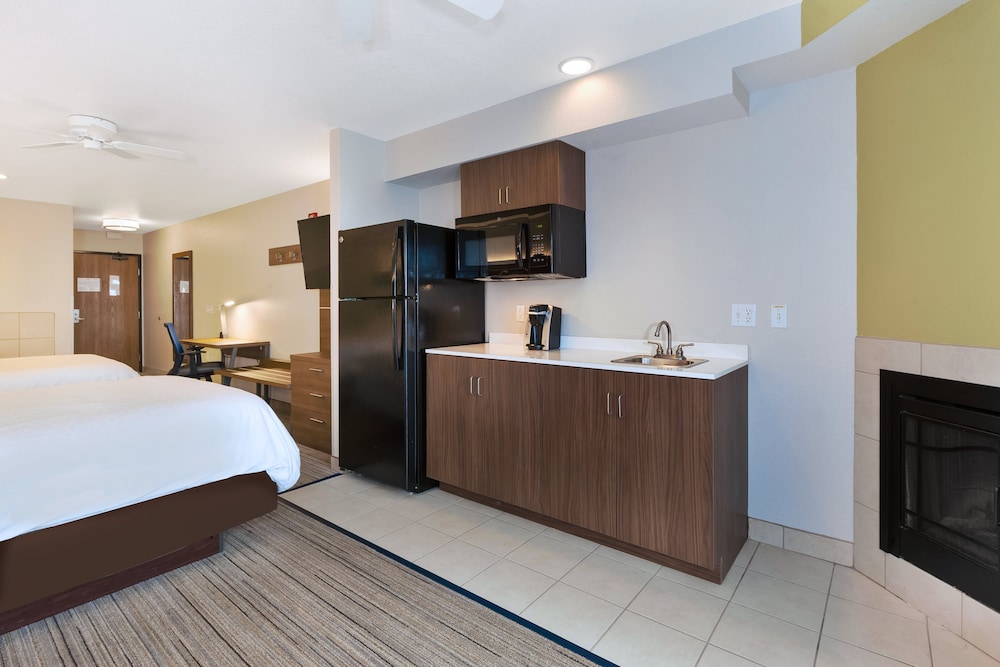 Holiday Inn Express Hotel And Suites Petoskey 27/61