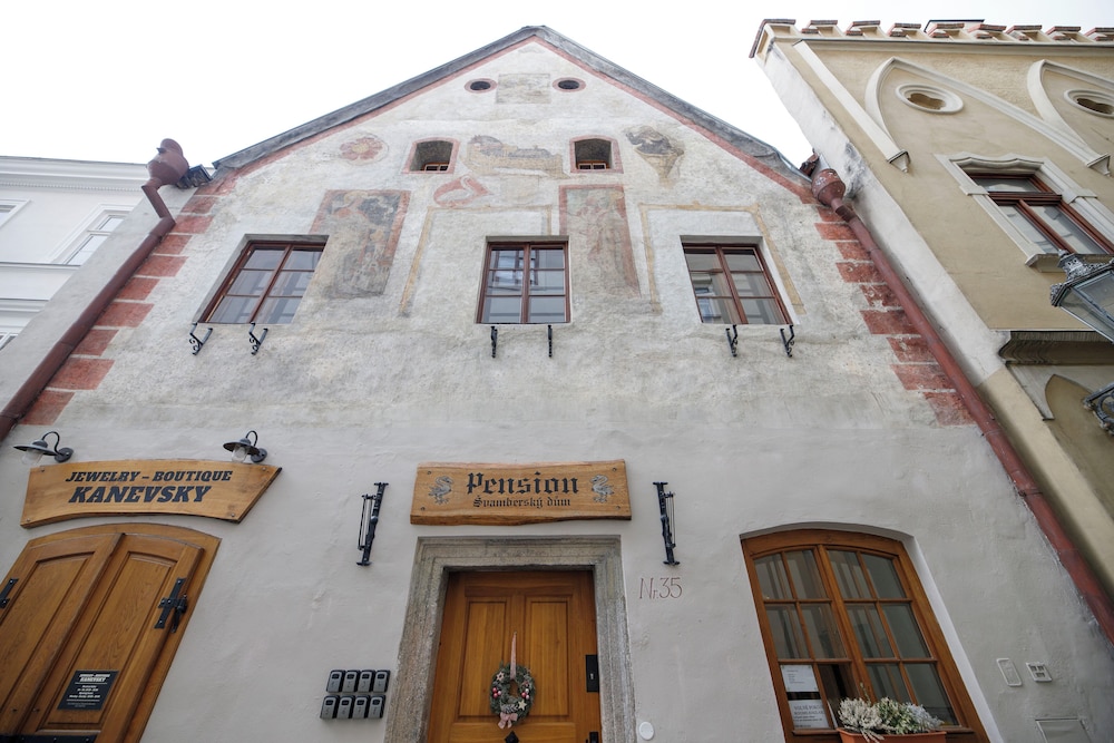 Hotel-Restaurant Svamberský Dum 2/83