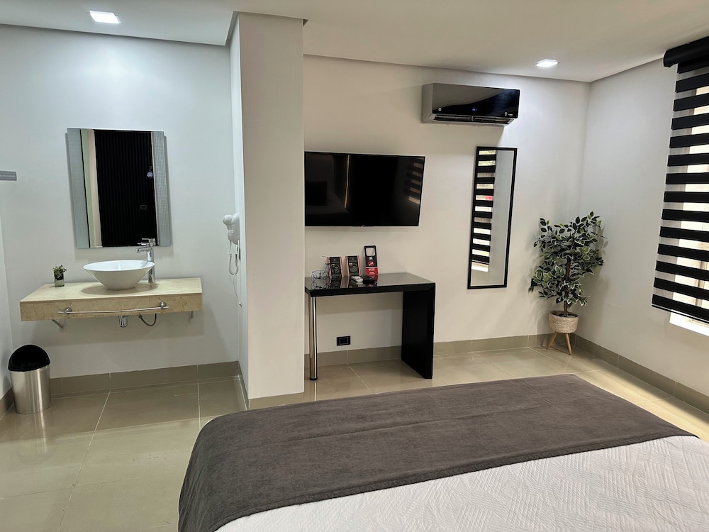 Hotel Merlott 70 54/63