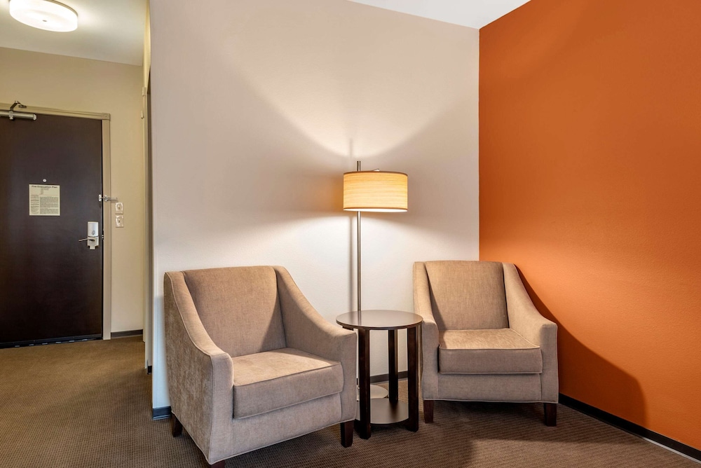 Sleep Inn & Suites Moab Near Arches National Park 22/32
