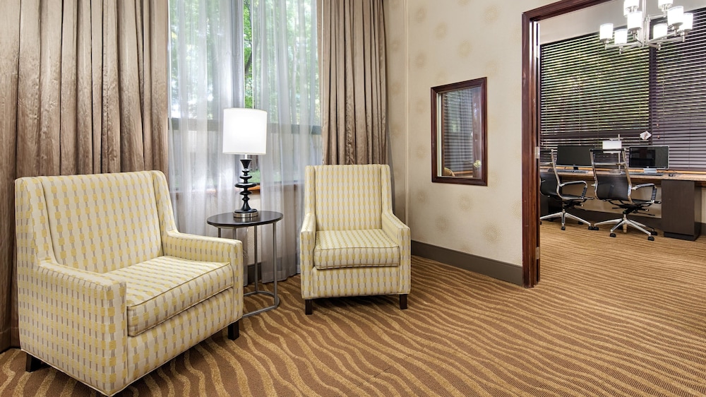 Best Western Plus Richmond Airport Hotel 23/30