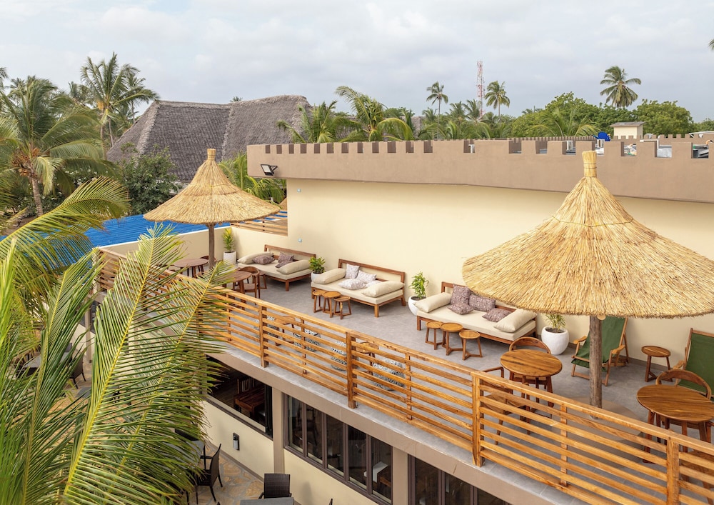 Blackstone Beach Resort in Uroa