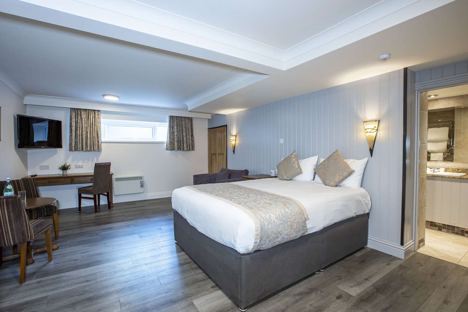 Best Western Manor Hotel 4/16