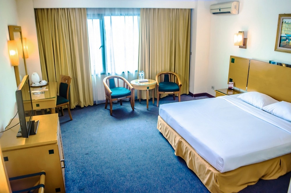Mega Anggrek Hotel and Convention 29/57