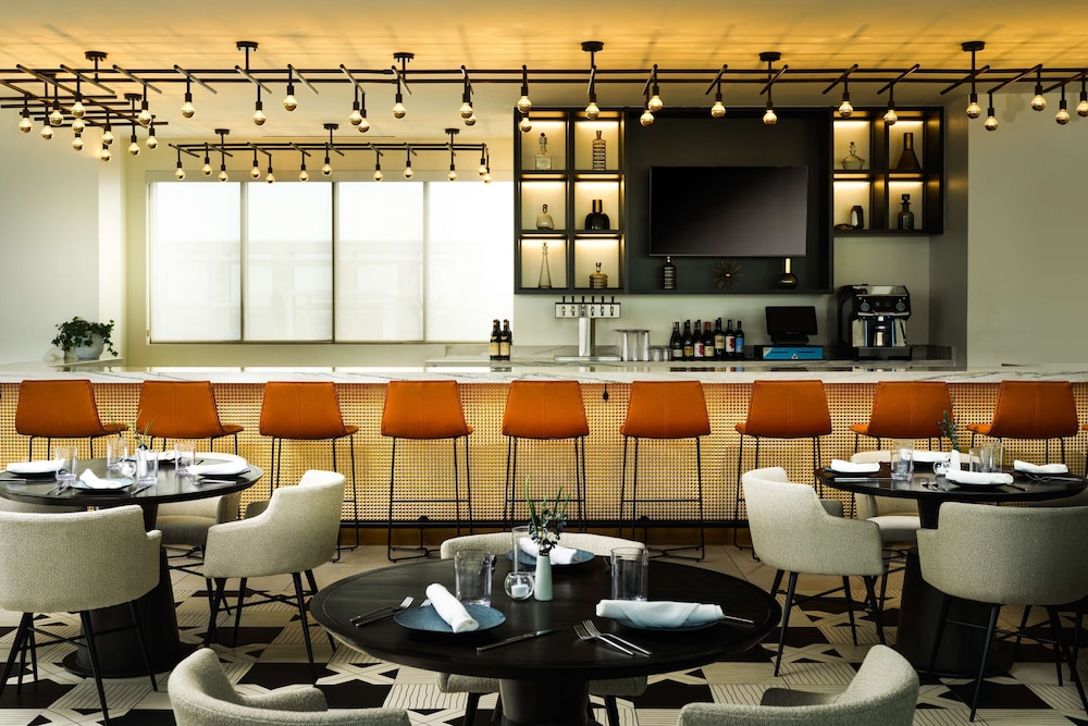 Hyatt Place LAX Century Blvd 32/43