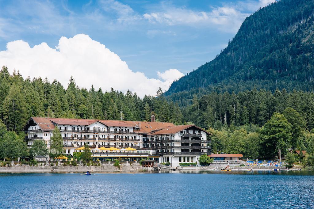 Eibsee Hotel 24/25