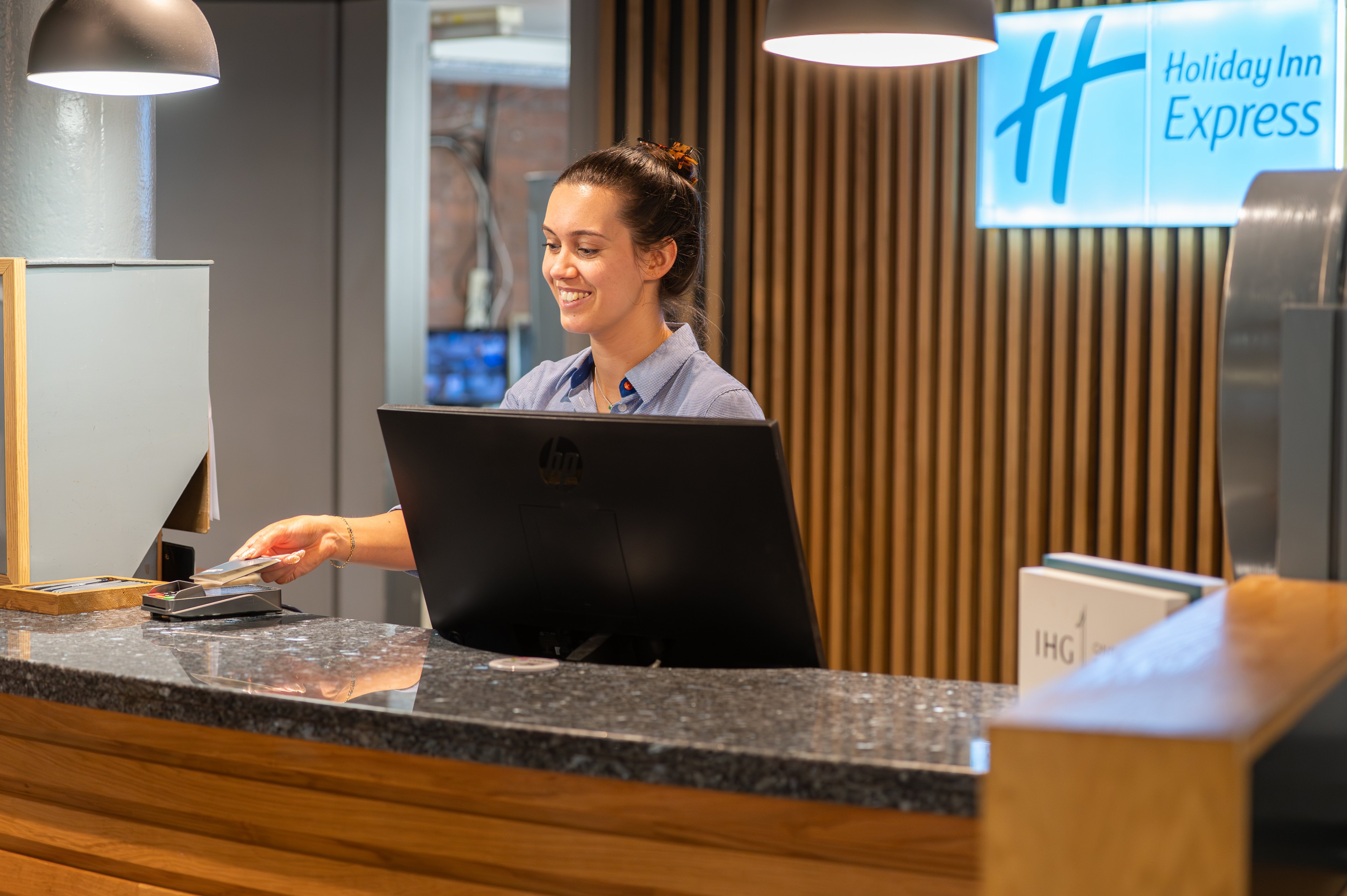 Holiday Inn Express Liverpool Royal Albert Dock 18/76