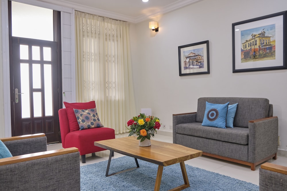 The Highbridge Guest Lodge 27/39