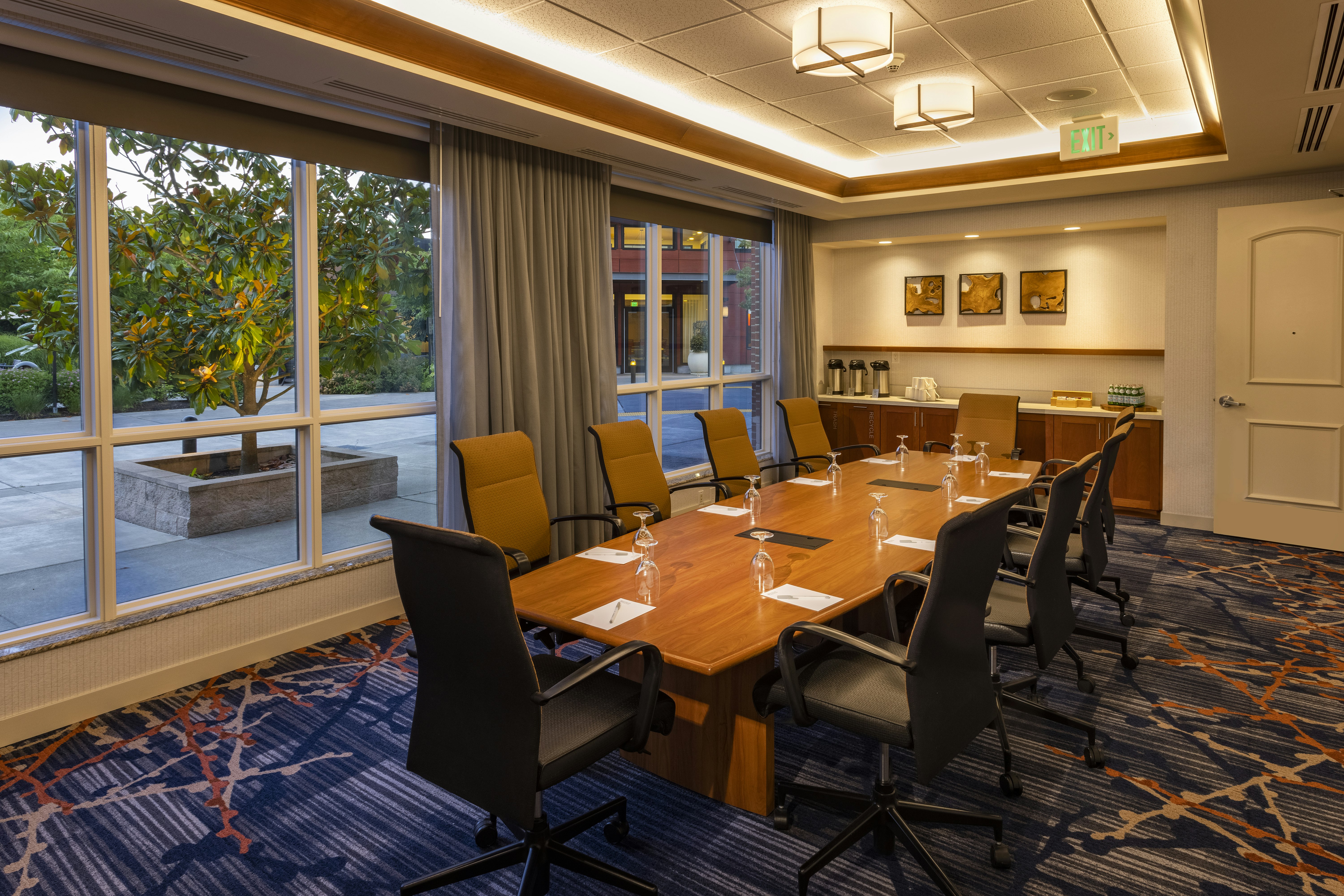 Hilton Garden Inn Seattle Issaquah 50/52