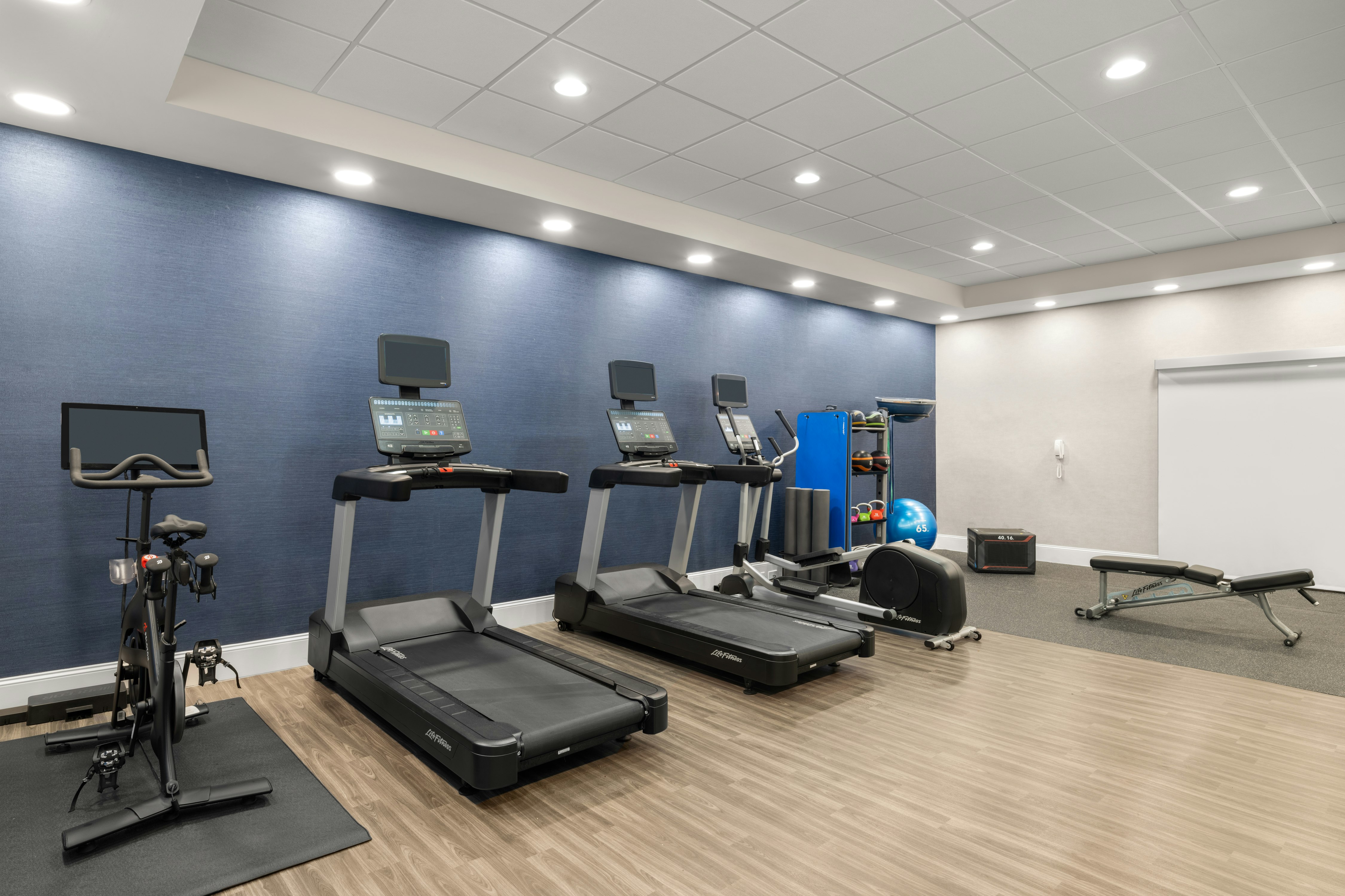 Hampton Inn Charleston North 5/8